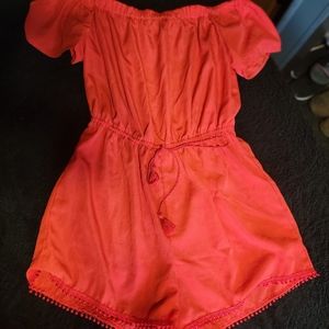 Women's red romper brand new never worn size XL
